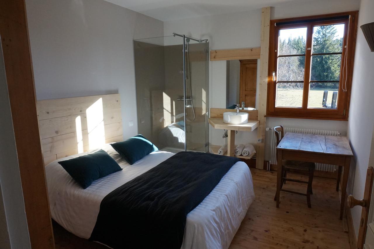 Auberge De La Perdrix Hauterive-la-Fresse Kültér fotó