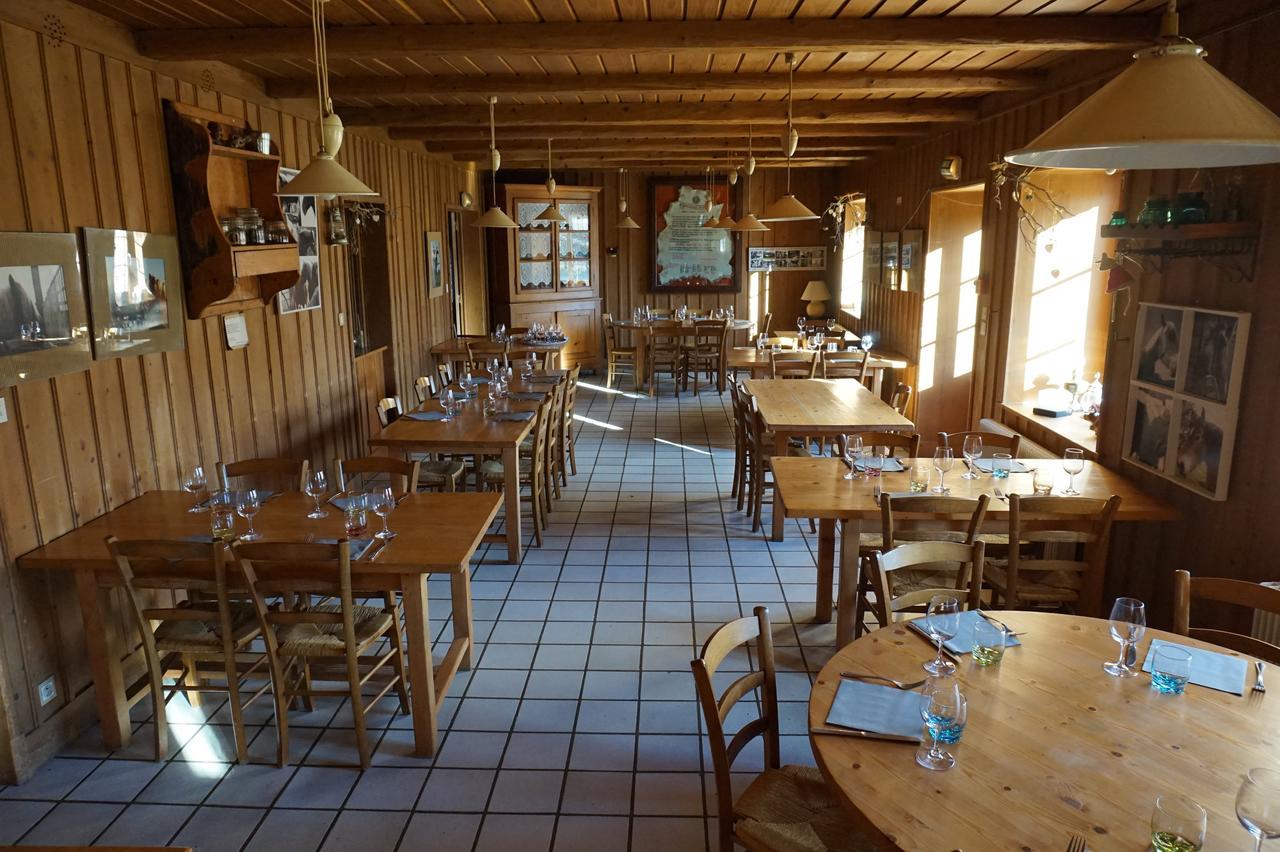 Auberge De La Perdrix Hauterive-la-Fresse Kültér fotó