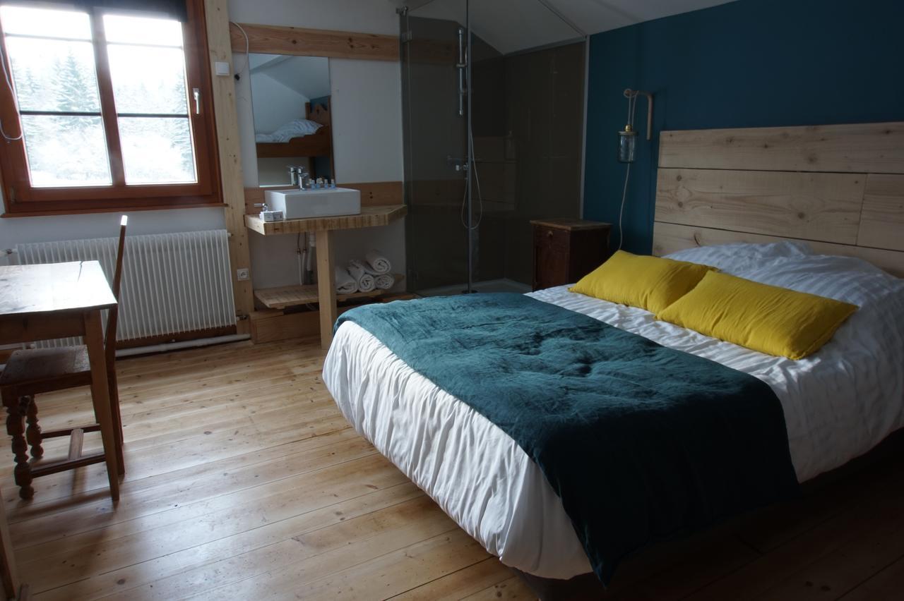 Auberge De La Perdrix Hauterive-la-Fresse Kültér fotó