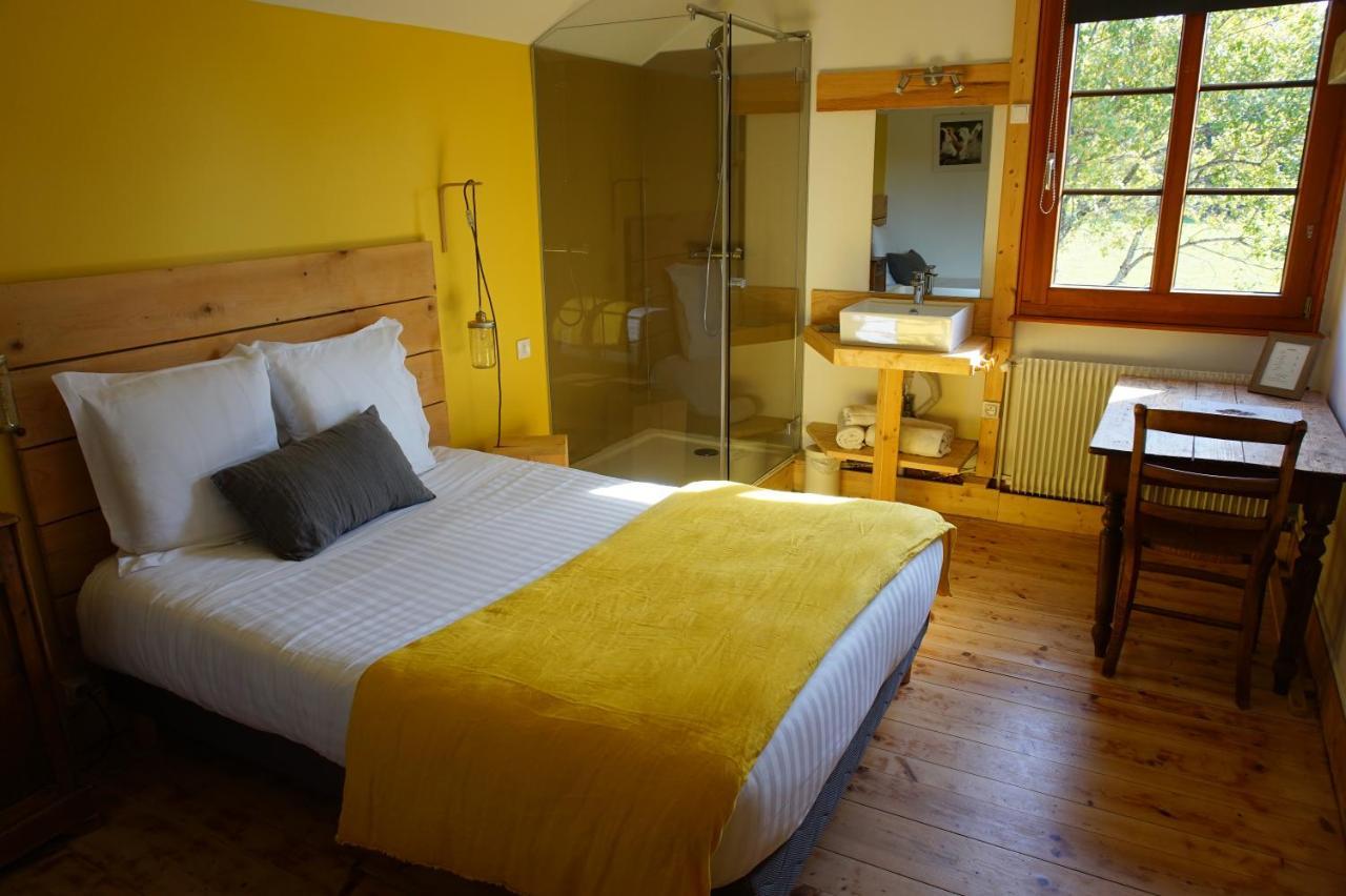 Auberge De La Perdrix Hauterive-la-Fresse Kültér fotó