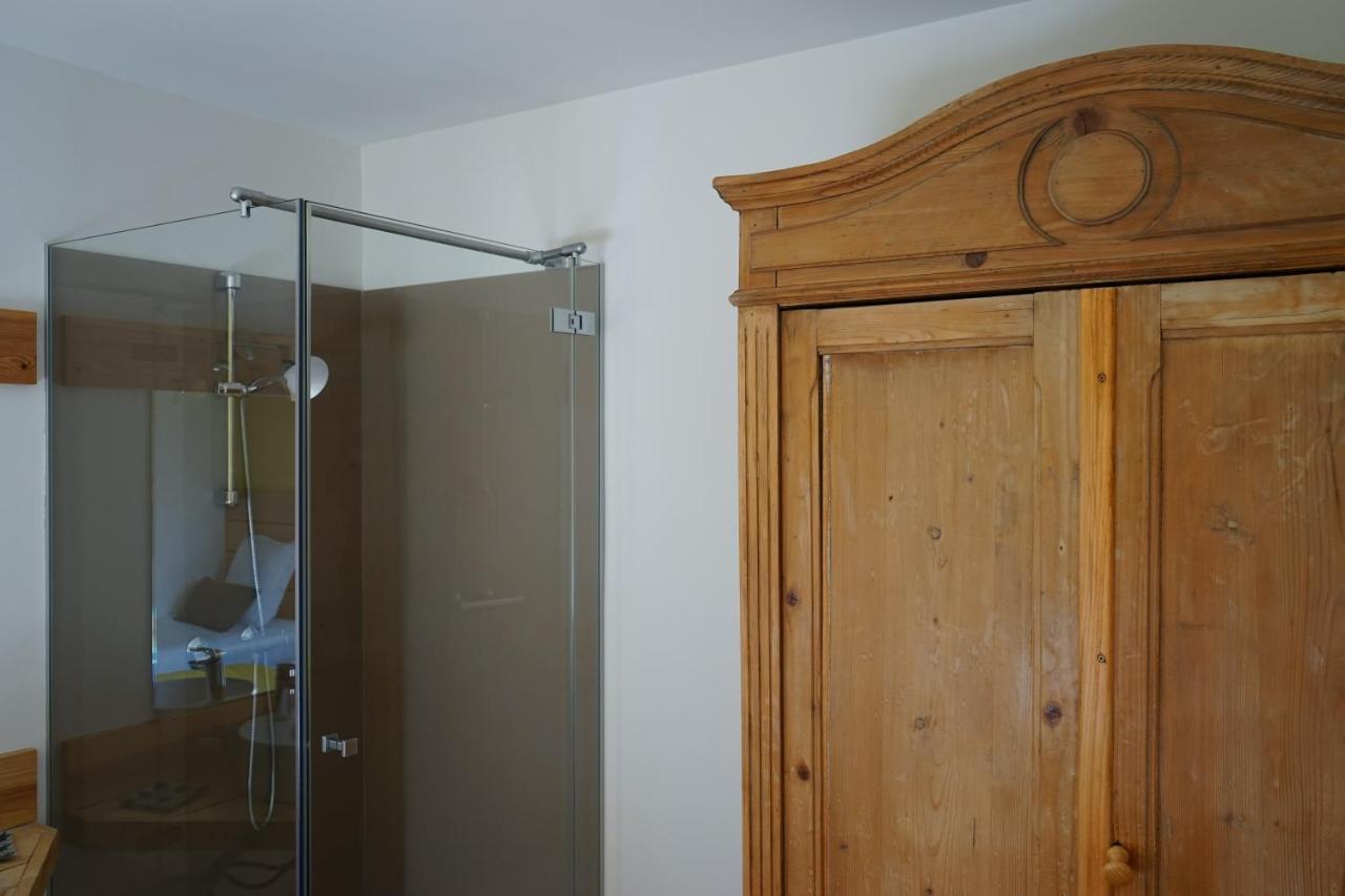 Auberge De La Perdrix Hauterive-la-Fresse Kültér fotó