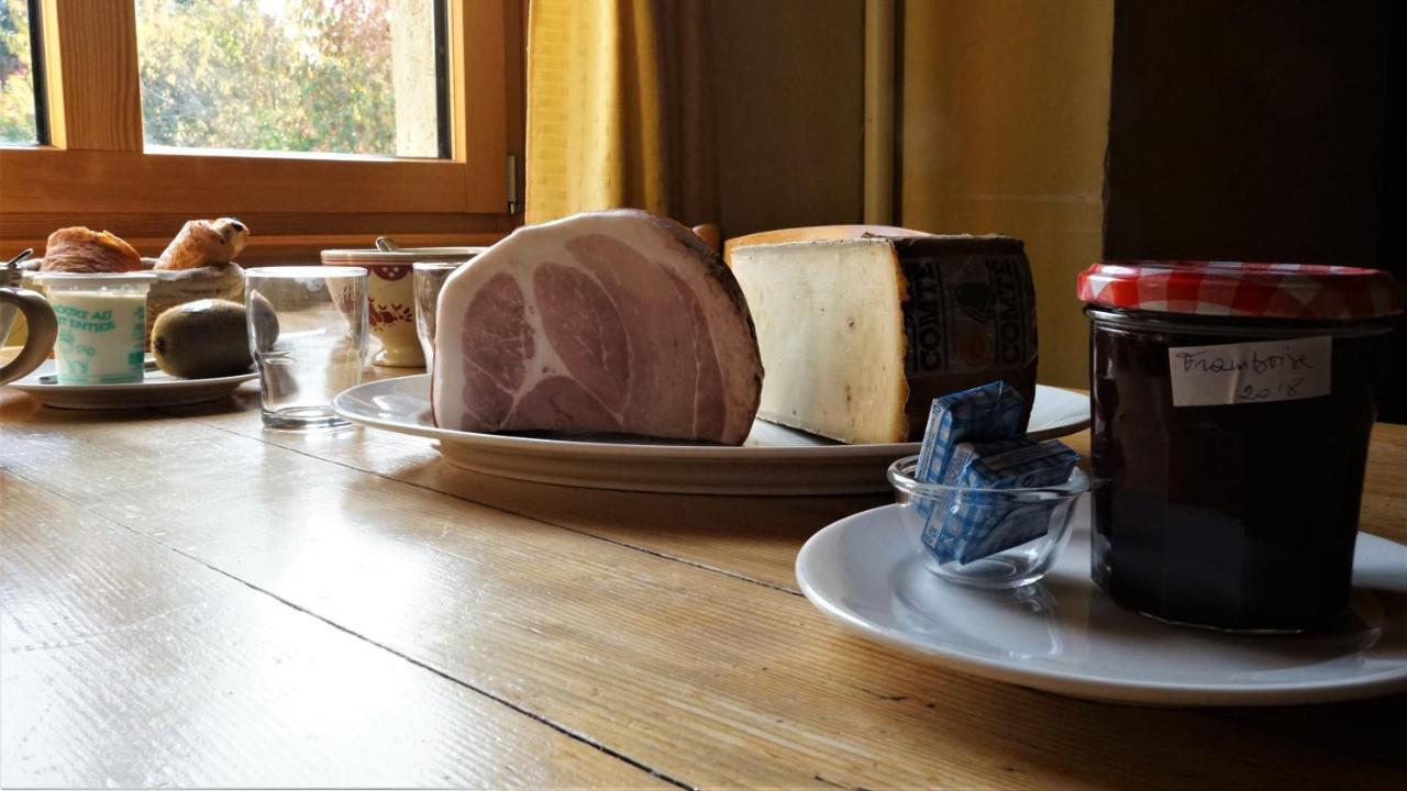 Auberge De La Perdrix Hauterive-la-Fresse Kültér fotó